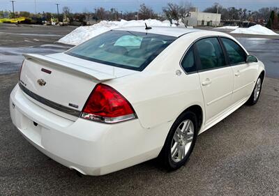 2009 Chevrolet Impala LT   - Photo 5 - Evansville, IN 47711