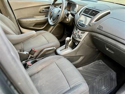 2016 Chevrolet Trax LT - Photo 8 - Evansville, IN 47711