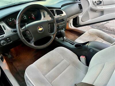 2006 Chevrolet Monte Carlo LT   - Photo 13 - Evansville, IN 47711