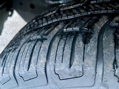 2005 Toyota Sequoia Limited   - Photo 21 - Evansville, IN 47711