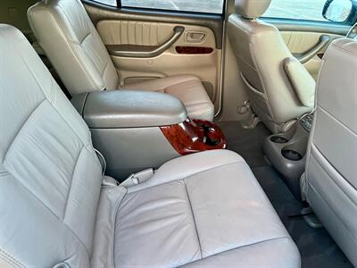 2005 Toyota Sequoia Limited   - Photo 9 - Evansville, IN 47711