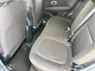2016 Kia Soul - Photo 12 - Evansville, IN 47711