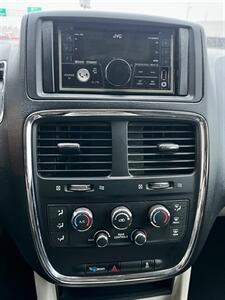 2012 Dodge Grand Caravan SXT - Photo 17 - Evansville, IN 47711