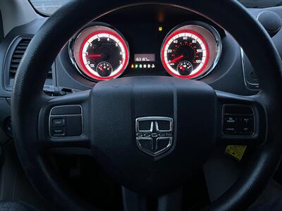 2012 Dodge Grand Caravan SXT - Photo 16 - Evansville, IN 47711
