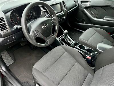 2017 Kia Forte LX   - Photo 13 - Evansville, IN 47711