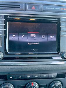 2017 Volkswagen Tiguan 2.0T S - Photo 17 - Evansville, IN 47711