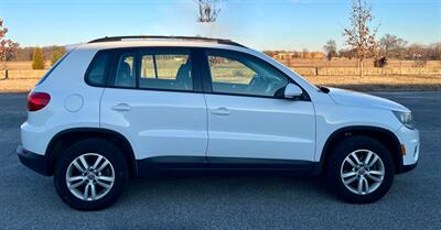 2017 Volkswagen Tiguan 2.0T S - Photo 6 - Evansville, IN 47711