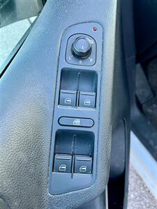 2017 Volkswagen Tiguan 2.0T S - Photo 14 - Evansville, IN 47711