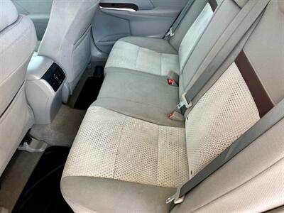 2012 Toyota Camry XLE   - Photo 11 - Evansville, IN 47711