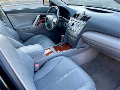 2010 Toyota Camry XLE V6 - Photo 9 - Evansville, IN 47711