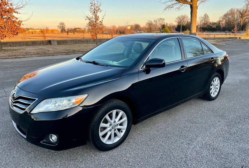 2010 Toyota Camry XLE V6  