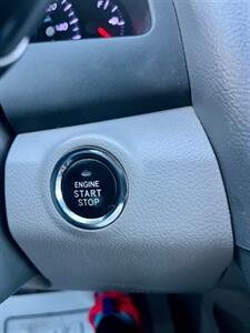 2010 Toyota Camry XLE V6 - Photo 17 - Evansville, IN 47711