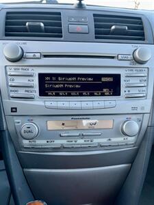 2010 Toyota Camry XLE V6 - Photo 18 - Evansville, IN 47711