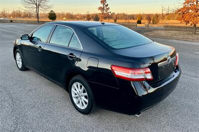 2010 Toyota Camry XLE V6 - Photo 5 - Evansville, IN 47711