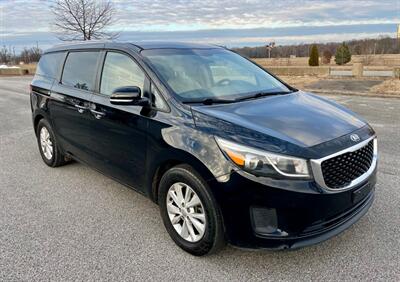 2016 Kia Sedona LX   - Photo 7 - Evansville, IN 47711