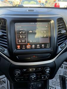 2016 Jeep Cherokee Limited   - Photo 16 - Hillsboro, OR 97123