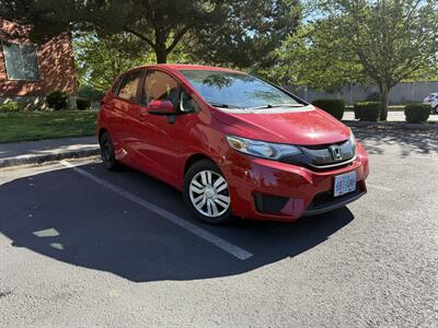2015 Honda Fit LX - Photo 1 - Hillsboro, OR 97123