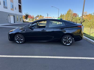 2022 Toyota Prius XLE   - Photo 4 - Hillsboro, OR 97123