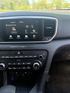 2021 Kia Sportage LX   - Photo 14 - Hillsboro, OR 97123