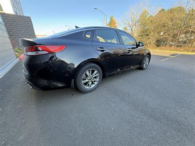 2018 Kia Optima LX Turbo   - Photo 4 - Hillsboro, OR 97123