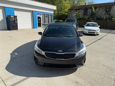 2017 Kia Forte LX - Photo 2 - Somerville, OH 45064