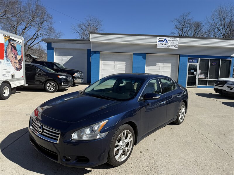 2014 Nissan Maxima 3.5 SV  
