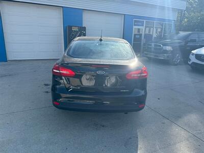 2015 Ford Focus S - Photo 3 - Somerville, OH 45064