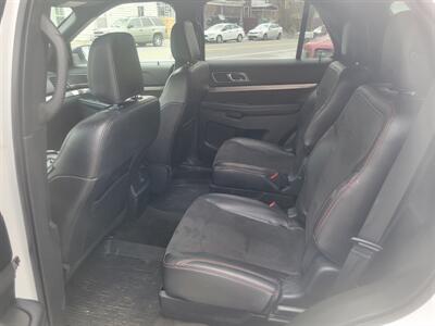 2018 Ford Explorer XLT - Photo 10 - Somerville, OH 45064