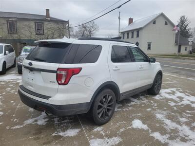 2018 Ford Explorer XLT - Photo 3 - Somerville, OH 45064