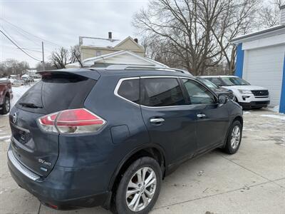 2014 Nissan Rogue SV - Photo 5 - Somerville, OH 45064
