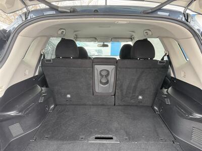 2014 Nissan Rogue SV - Photo 8 - Somerville, OH 45064