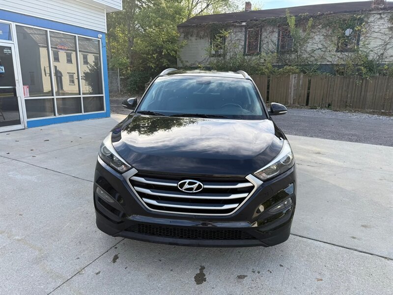 2017 Hyundai Tucson SE  