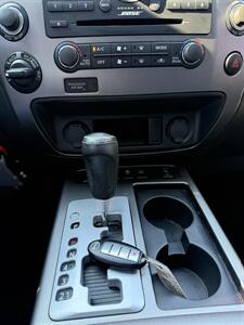 2014 Nissan Armada Platinum - Photo 32 - Somerville, OH 45064