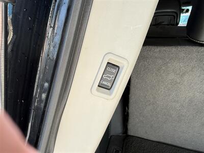 2014 Nissan Armada Platinum - Photo 20 - Somerville, OH 45064