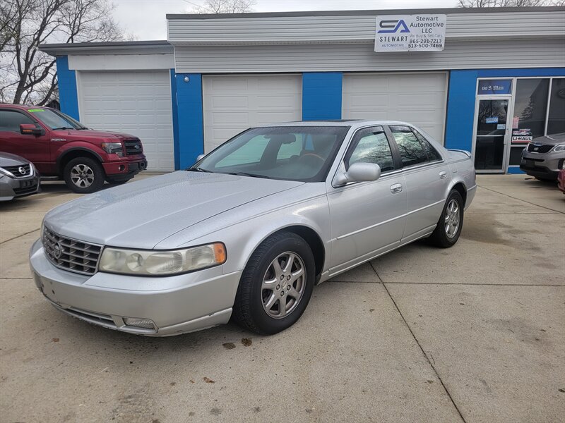 2000 Cadillac Seville STS   - Photo 1 - Somerville, OH 45064