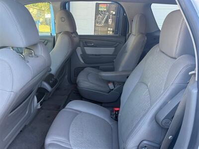 2016 GMC Acadia SLE-2 - Photo 9 - Somerville, OH 45064