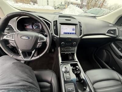 2020 Ford Edge SEL   - Photo 9 - Somerville, OH 45064