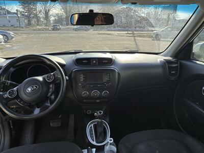 2019 Kia Soul   - Photo 3 - Charleston, IL 61920