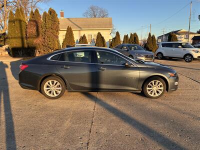 2019 Chevrolet Malibu LT   - Photo 11 - Charleston, IL 61920