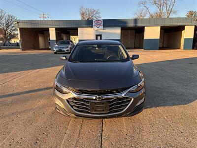2019 Chevrolet Malibu LT   - Photo 44 - Charleston, IL 61920