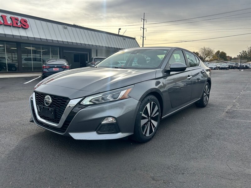 2021 Nissan Altima 2.5 SV  