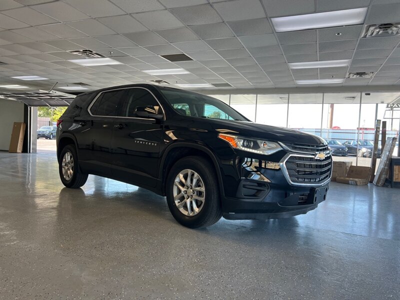 2021 Chevrolet Traverse LS  