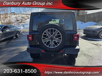 2020 Jeep Wrangler Unlimited Sahara   - Photo 3 - Danbury, CT 06810