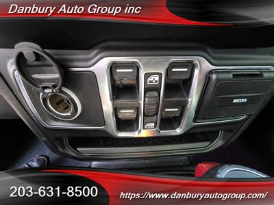 2020 Jeep Wrangler Unlimited Sahara   - Photo 16 - Danbury, CT 06810
