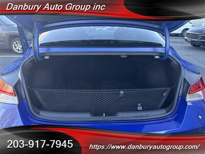 2023 Hyundai Elantra Limited   - Photo 13 - Danbury, CT 06810