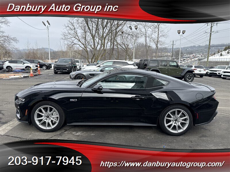 2024 Ford Mustang GT PREMIUM - Photo 3 - Danbury, CT 06810
