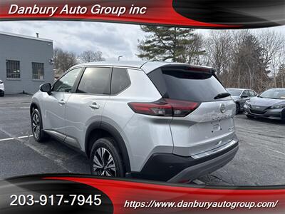 2023 Nissan Rogue SV   - Photo 4 - Danbury, CT 06810
