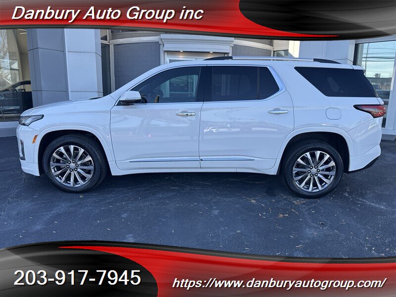 2023 Chevrolet Traverse Premier - Photo 3 - Danbury, CT 06810