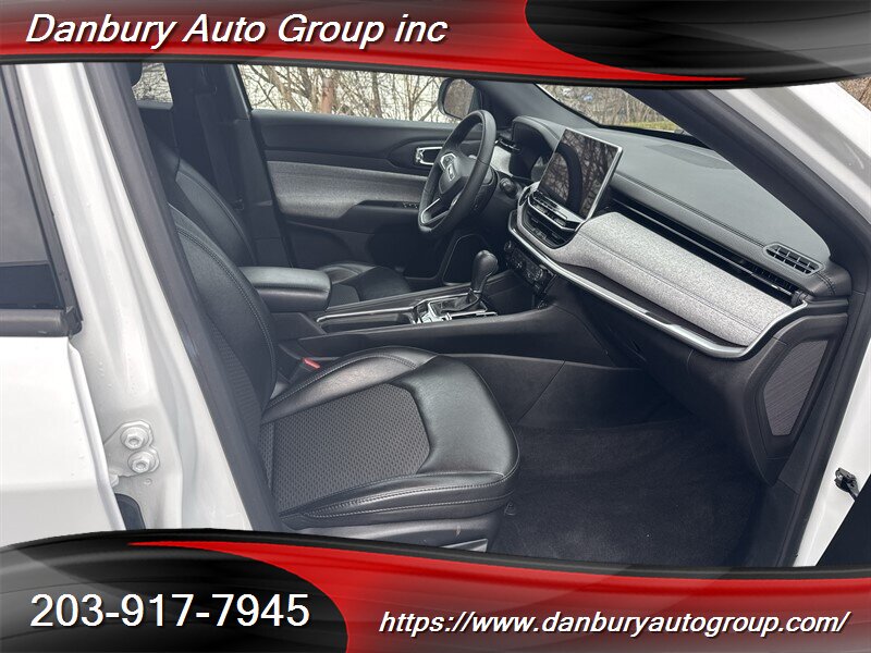 2023 Jeep Compass Latitude - Photo 9 - Danbury, CT 06810