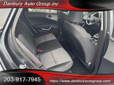 2024 Kia Soul LX - Photo 9 - Danbury, CT 06810